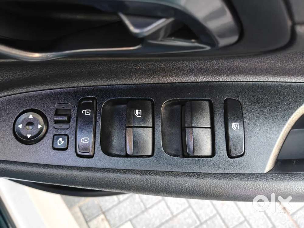 Hyundai I20 Sportz 1.2 Mt, 2023, Petrol