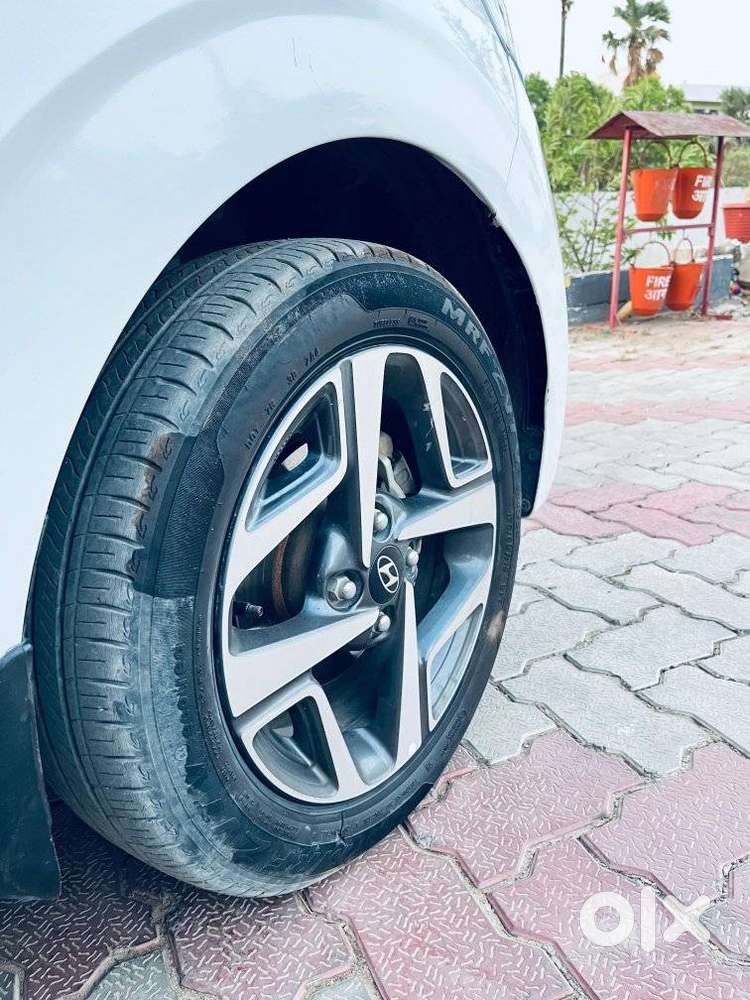 Hyundai Aura Sx (o) Manual, 2020, Petrol