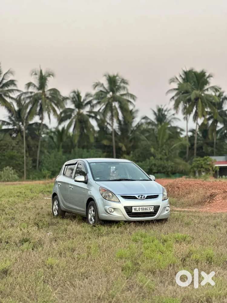 Hyundai I20 2011 Petrol 80000 Km Driven