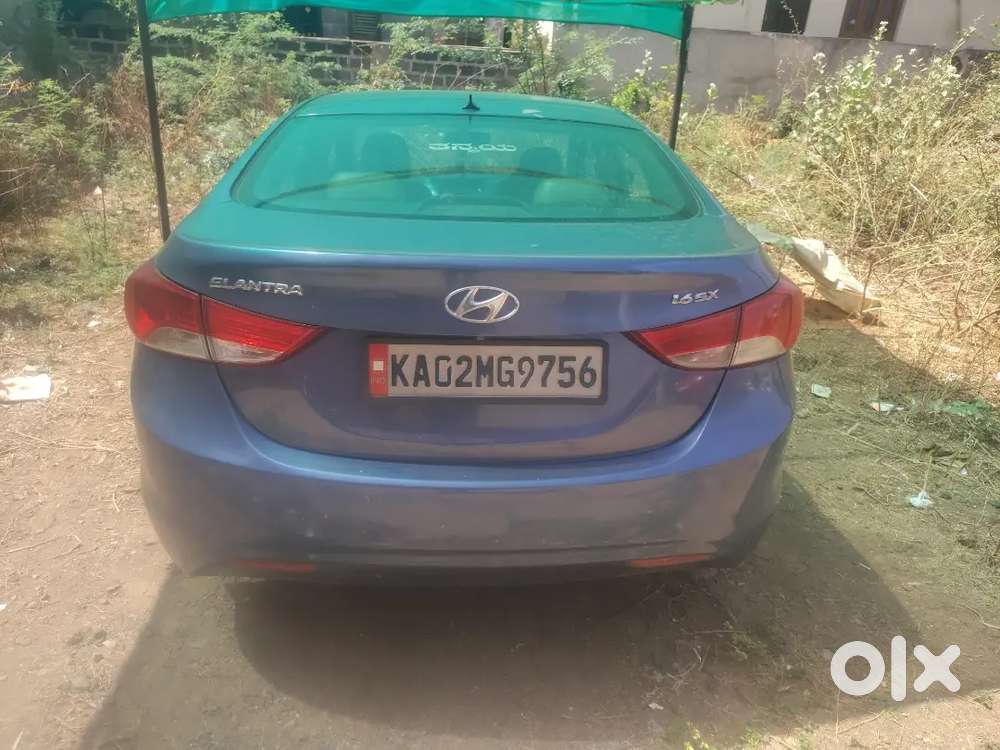 Hyundai Elantra 2012