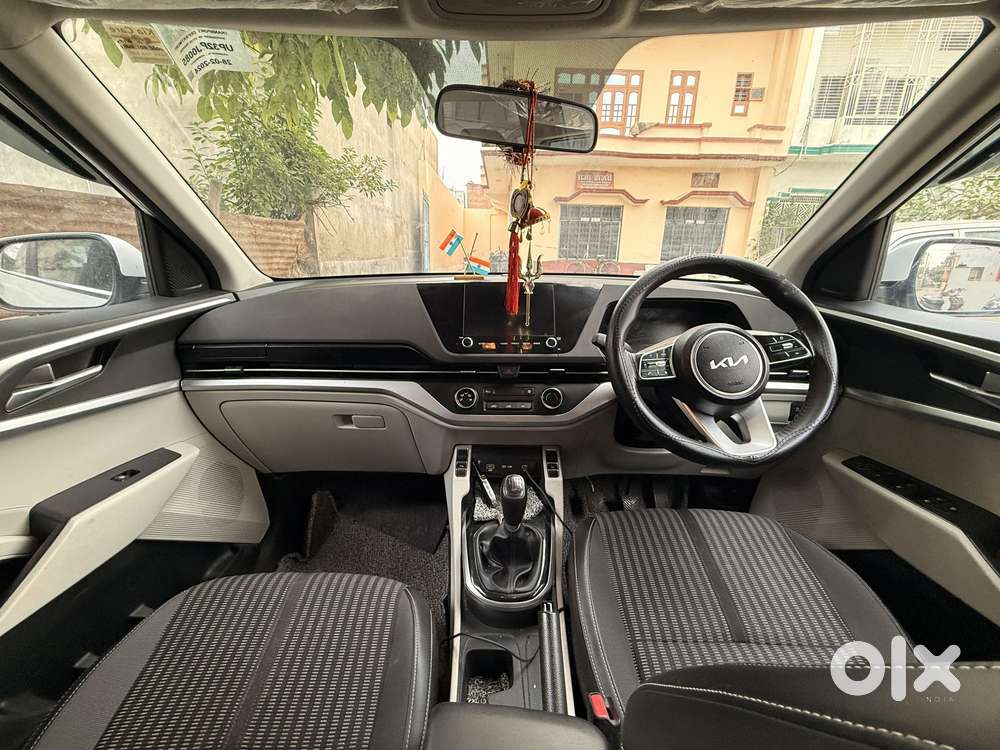 Kia Carens 1.4 Prestige 7 Str, 2024, Petrol