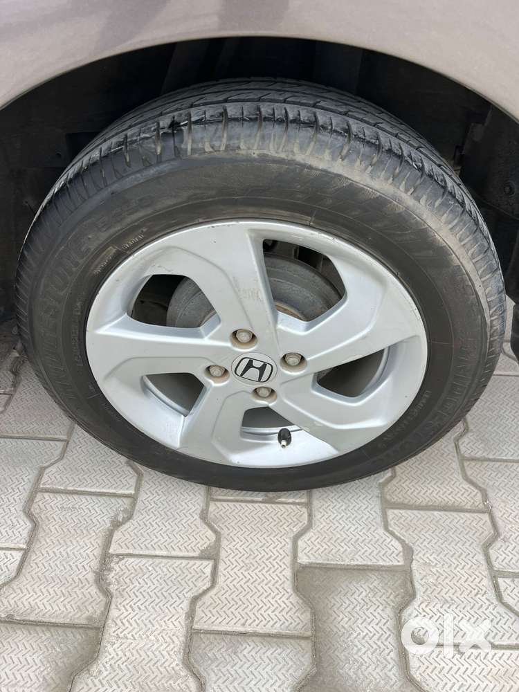 Honda City 1.5 V 5th Gen I-vtec Mt, 2015, Petrol