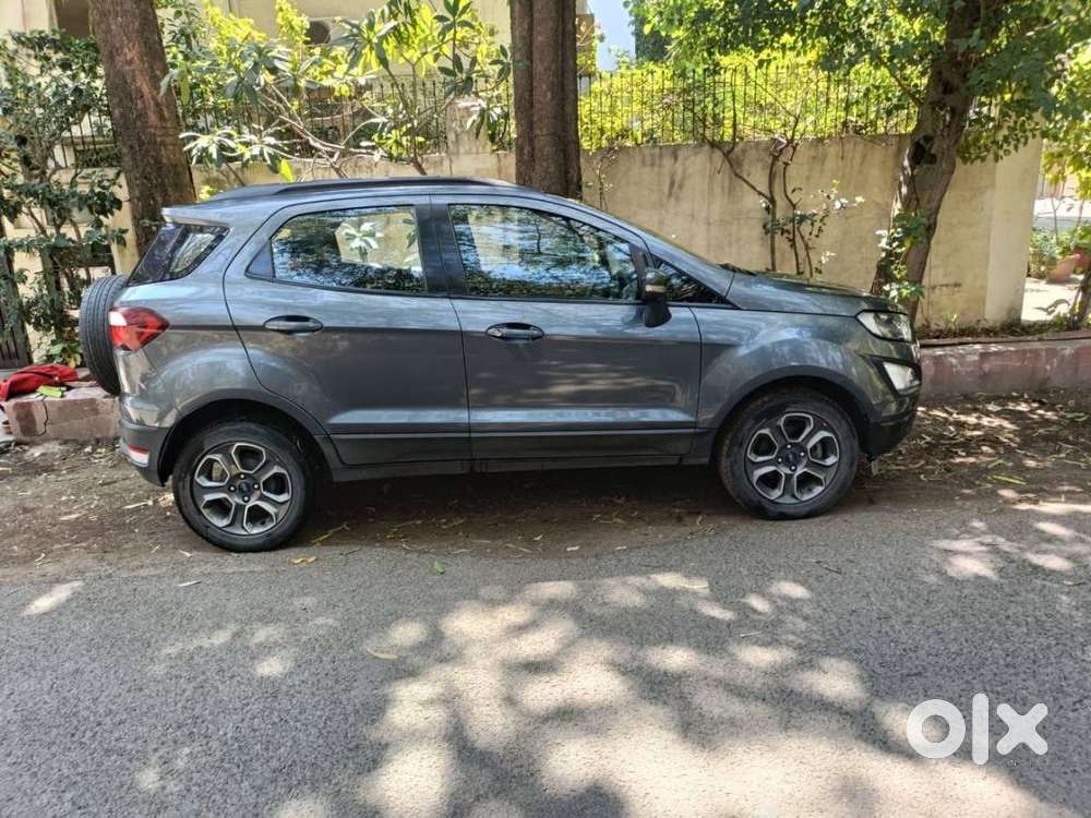 2020 Ford Ecosport - Top Of The Line. Single Owner