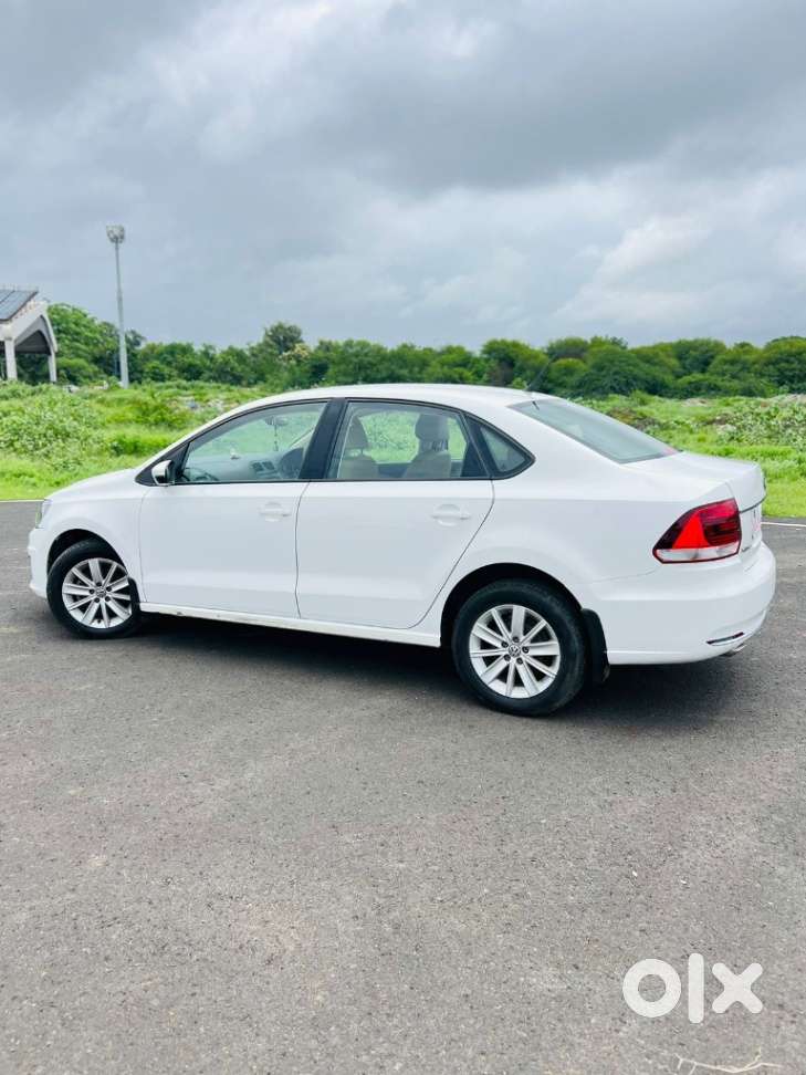 Volkswagen Vento 1.2 Tsi Highline Plus At, 2018, Petrol