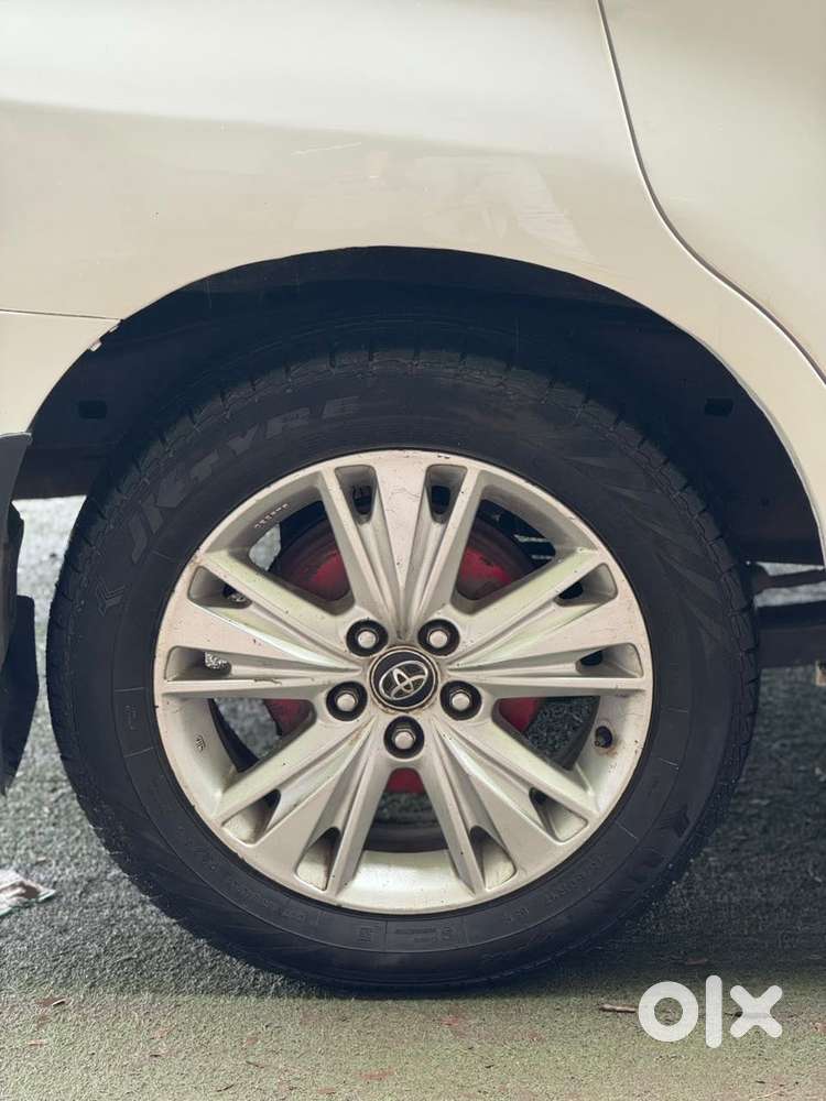 Toyota Innova Crysta 2.8z Automatic, 2016, Diesel