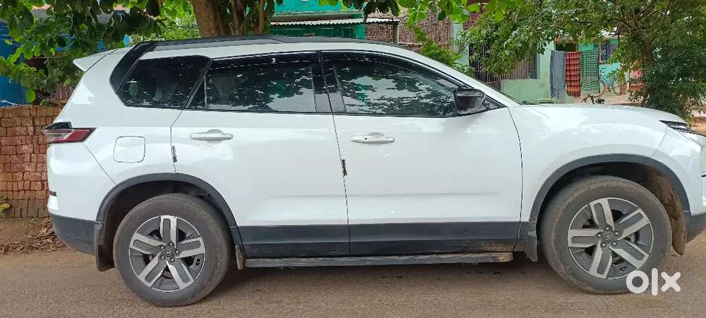 Tata Safari Adventure 2024 Plus