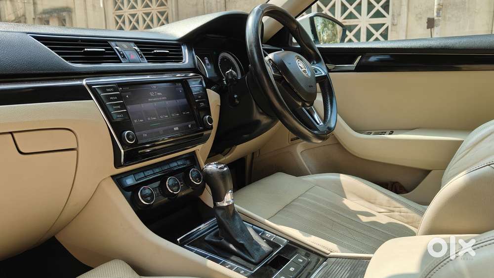 Skoda Superb L&k 1.8 Tsi At, 2017, Petrol