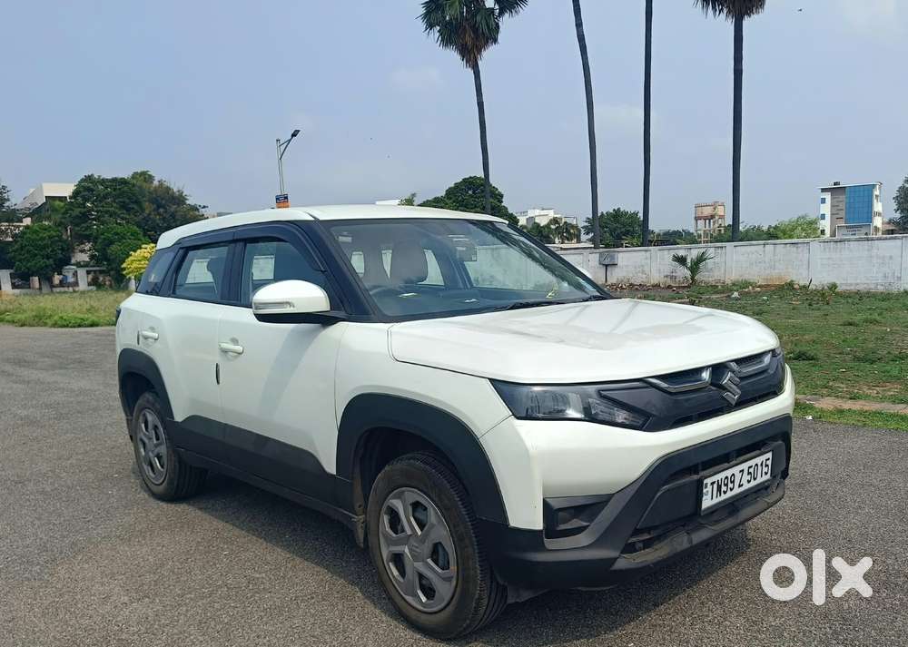 Maruti Suzuki Brezza 1.5 Vxi Smart Hybrid, 2023, Petrol