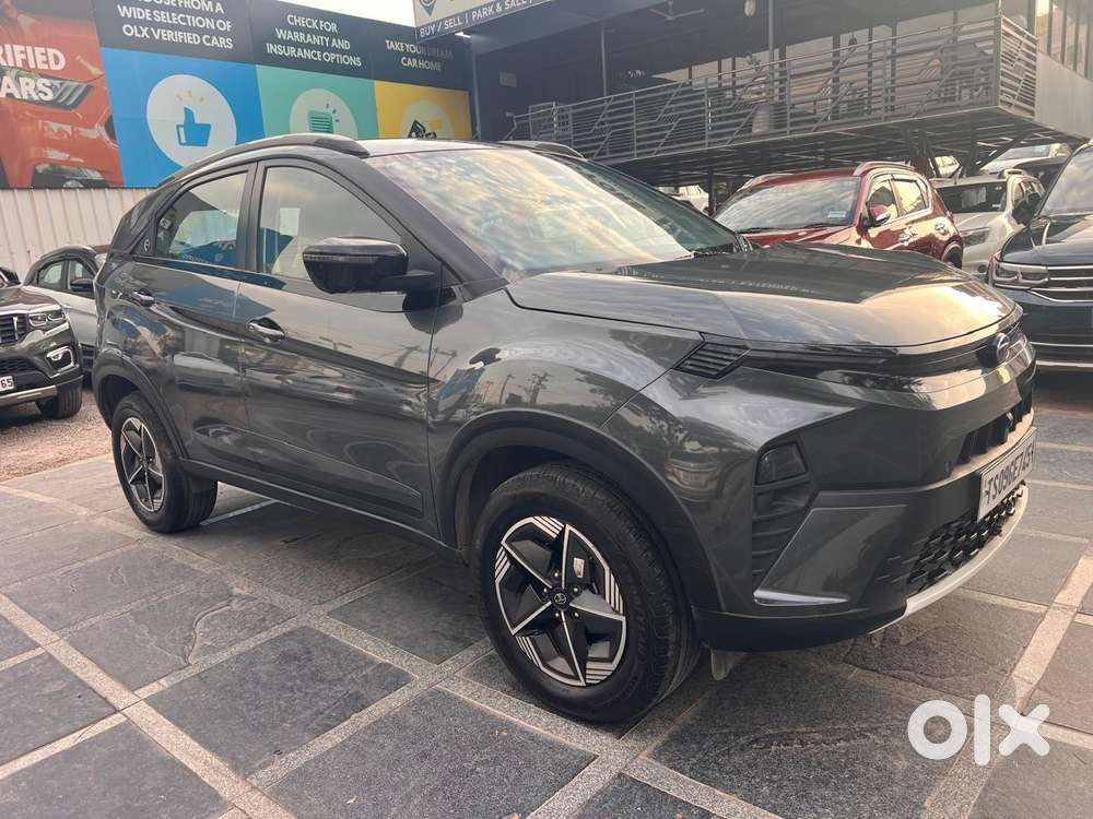 Tata Nexon, 2023, Petrol