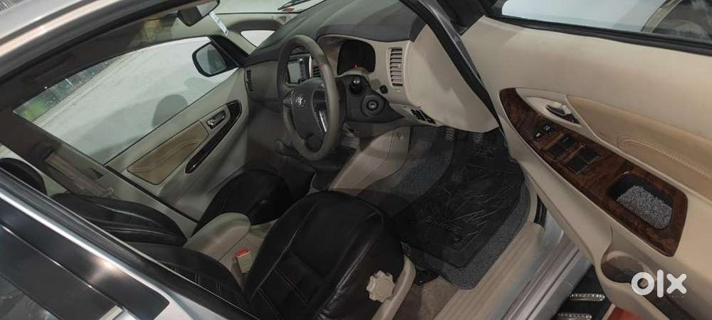 Toyota Innova 2014 Diesel 89000 Km Driven