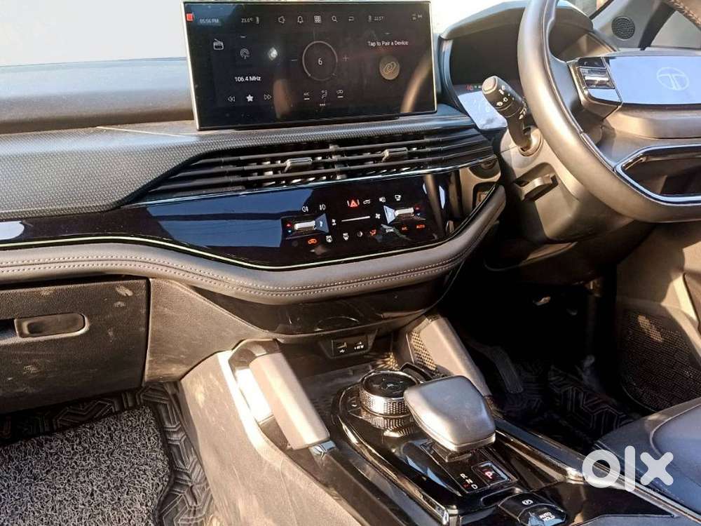 Tata Safari Accomplished Dark Edition At, 2024, Diesel