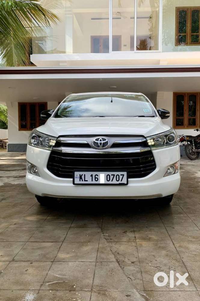 Toyota Innova Crysta 2.4 V, 2017, Diesel
