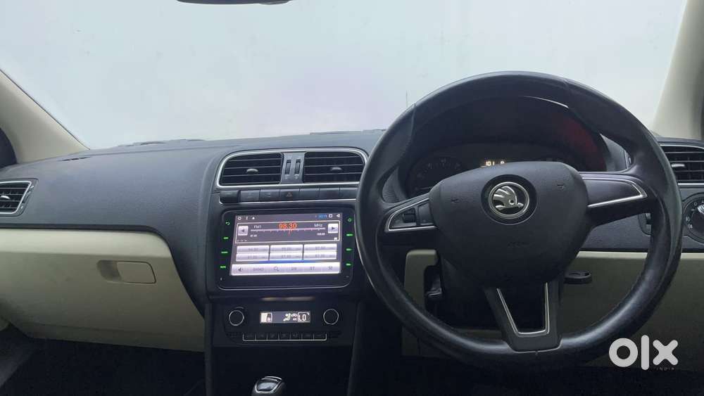 Skoda Rapid 1.0 Style At, 2020, Petrol