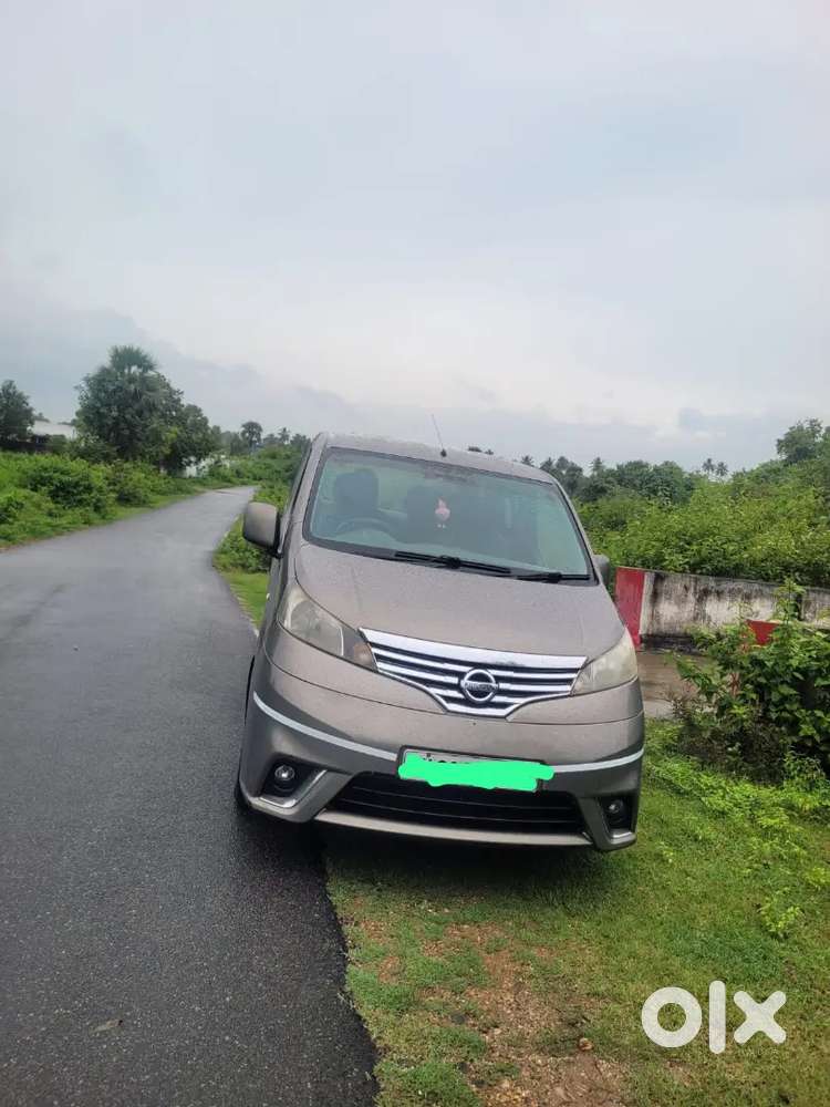 Nissan Evalia 2016
