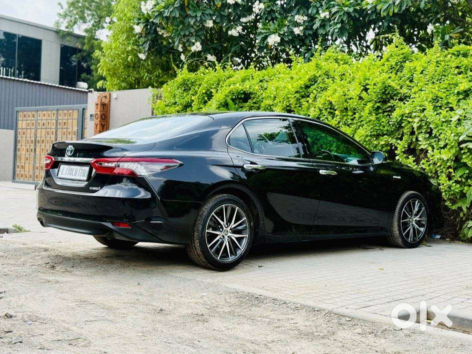 Toyota Camry Hybrid, 2024, Petrol
