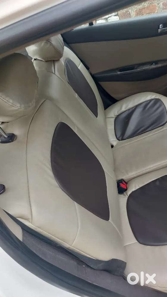 Hyundai I20 2011 Petrol 96000 Km Driven  Take And Draive