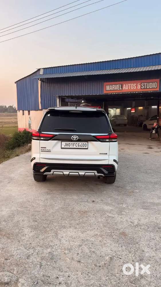 Toyota Innova Hycross 2.0 Gx 7 Str  2023 Model