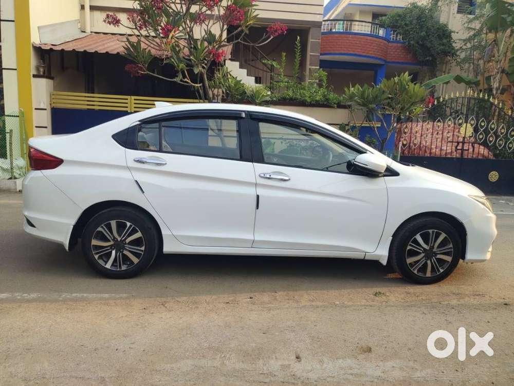 Honda City I-vtec V, 2018, Petrol