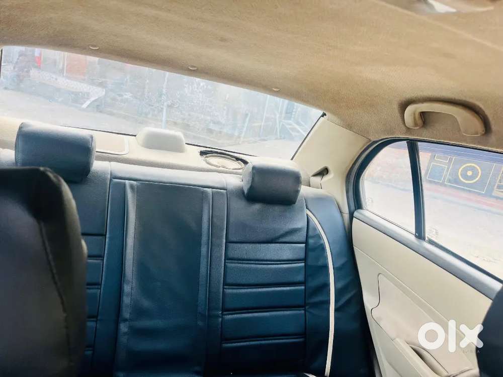 Maruti Suzuki Dzire 2017 Petrol 150000 Km Driven