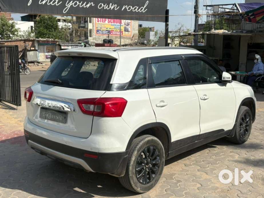 Maruti Suzuki Brezza 1.5 Zxi Smart Hybrid, 2021, Petrol