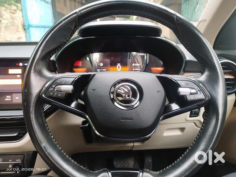 Skoda Slavia 1.5 Tsi Style At, 2022, Petrol
