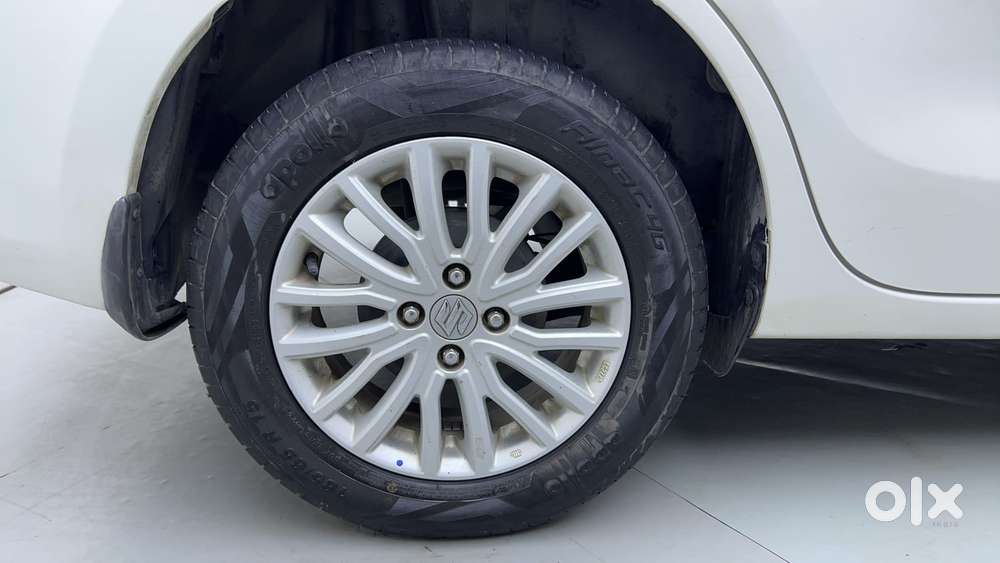 Maruti Suzuki Dzire Zxi Ags, 2022, Petrol