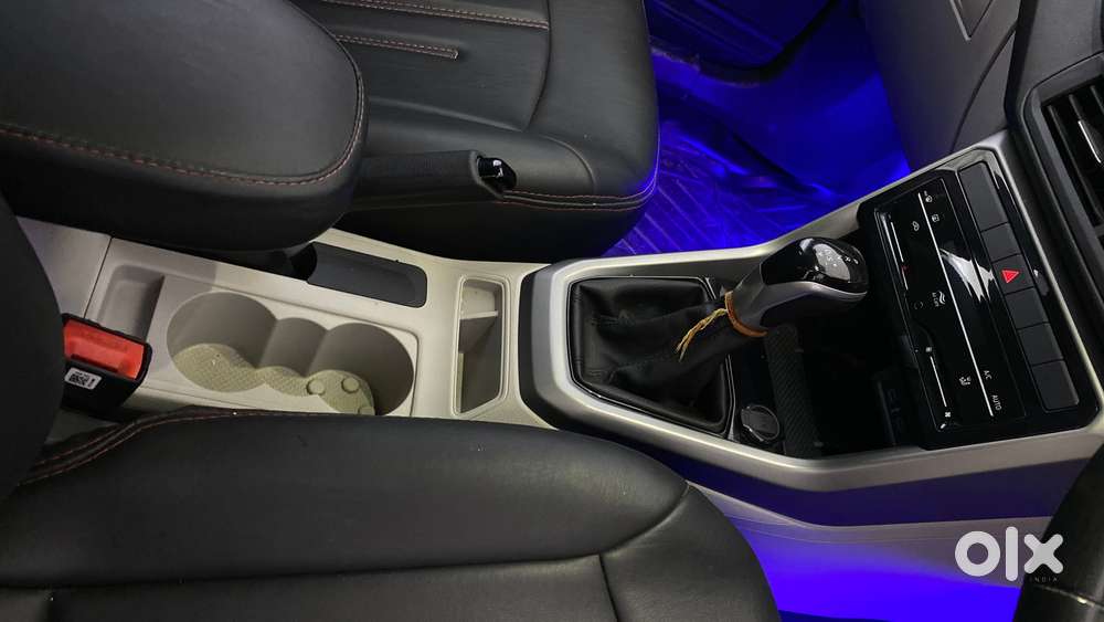 Volkswagen Taigun 1.0 Tsi Highline At, 2022, Petrol