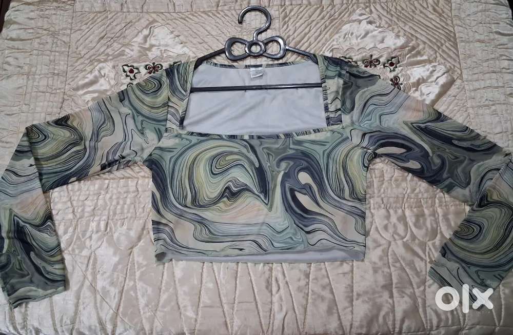 Stylish Abstract Printed Crop Top ( L- XL )