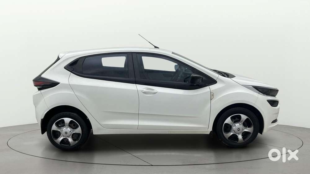 Tata Altroz Xm Plus Petrol, 2023, Petrol