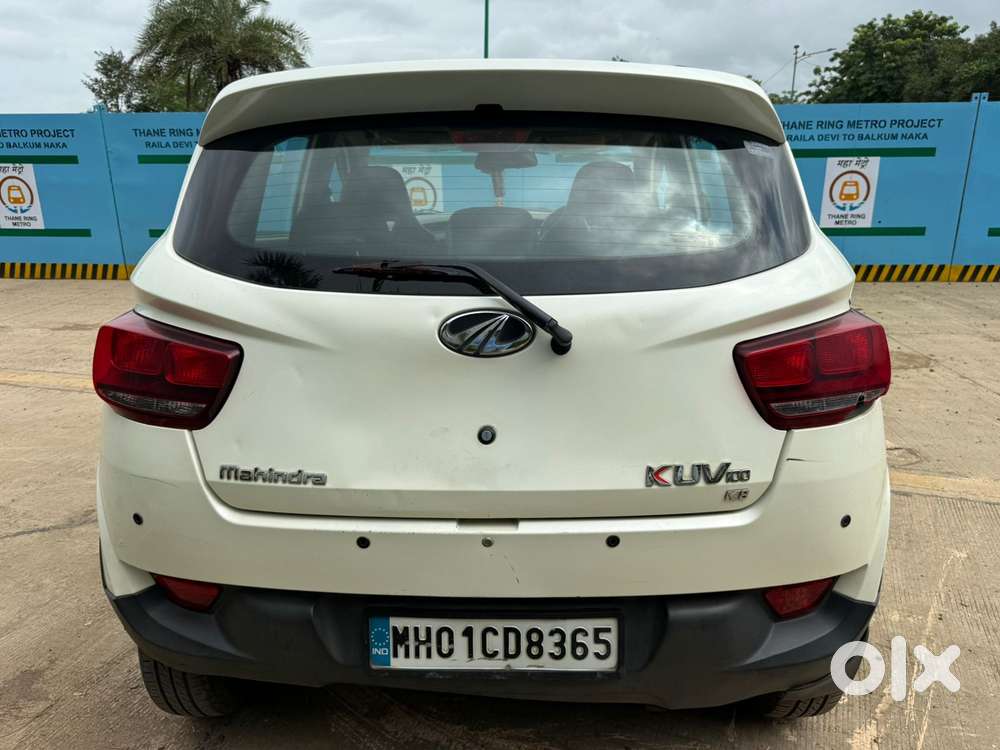 Mahindra Kuv 100 D75 K8 Dual Tone, 2016, Petrol