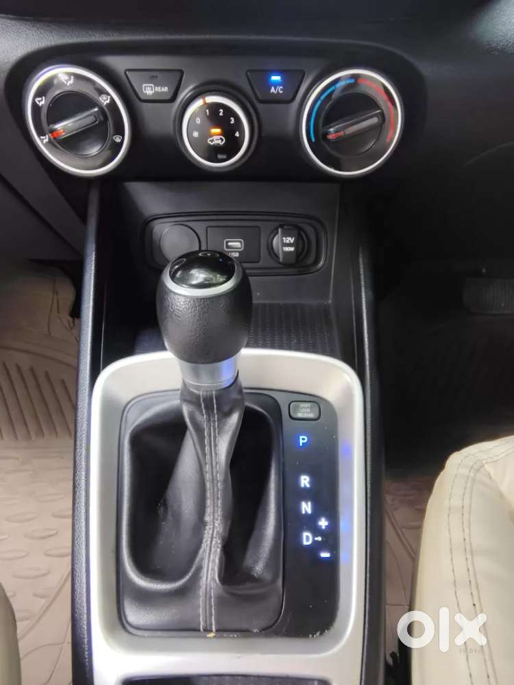 Hyundai Venue 1.0 Sx (o) Turbo Dct, 2019, Petrol