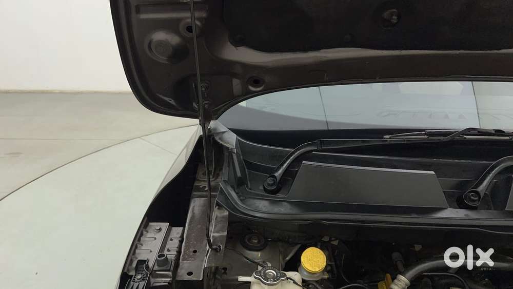 Renault Triber Rxz Easy-r Amt Dual Tone, 2023, Petrol