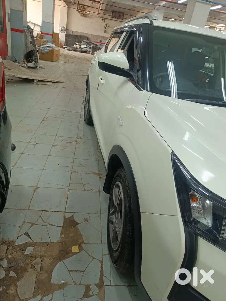Mahindra Xuv300 2022 Petrol 12800 Km Driven