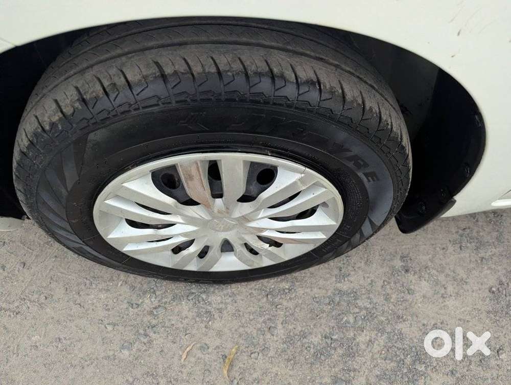 Maruti Suzuki Swift Dzire Vxi Optional, 2023, Petrol