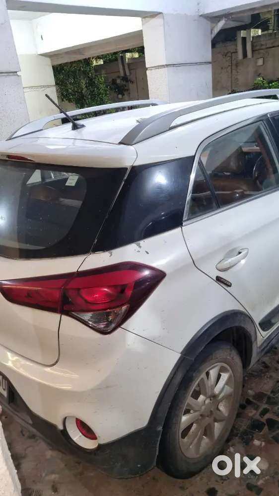 Hyundai I20 Active 2017 Petrol 120000 Km Driven