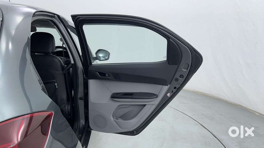 Tata Tiago 1.2 Revotron Xt Cng, 2022, Cng & Hybrids