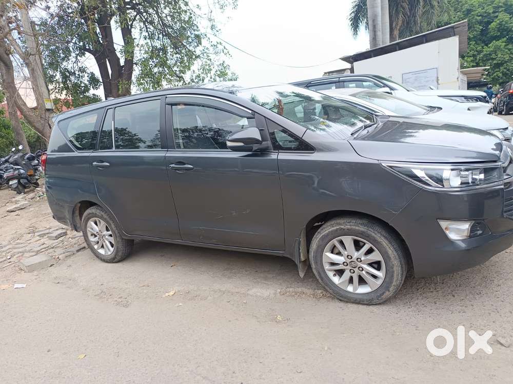 Toyota Innova Crysta 2.4 Gx Mt, 2016, Diesel