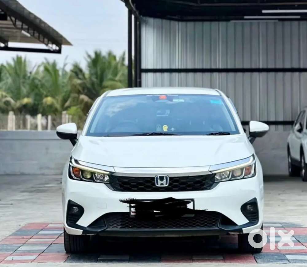 Honda City E:hev V Variant  2023  Single Owner  Premium Sedan