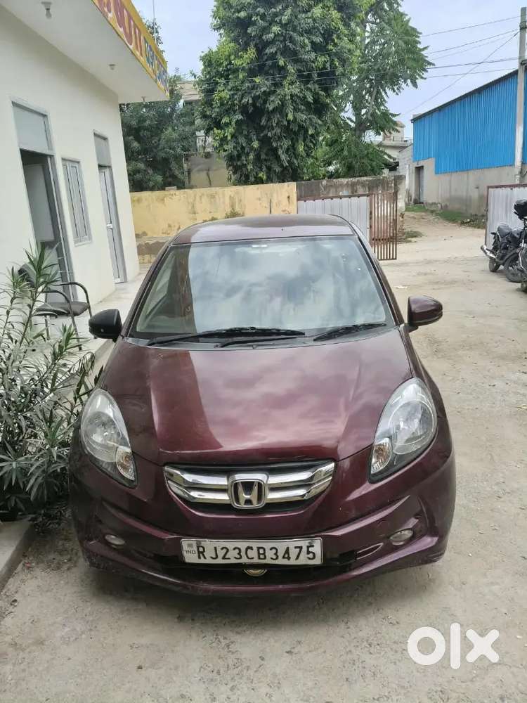 Honda Amaze 1.5 Vx(o) Diesel 2015 | 1st Owner | Insurance Feb 2027