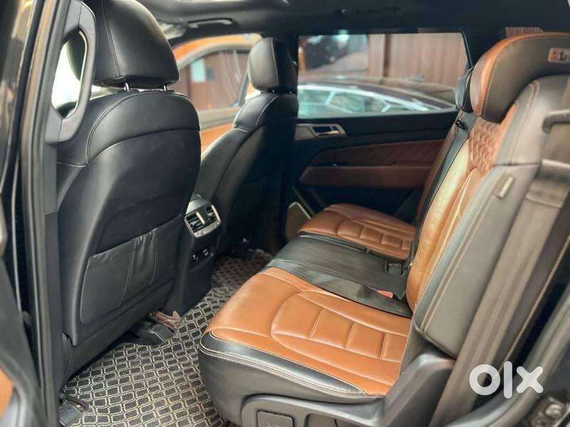 Mahindra Alturas G4 4wd At, 2019, Diesel