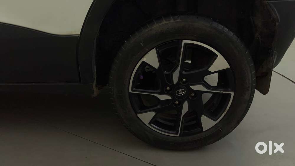 Tata Punch Accomplished, 2023, Petrol