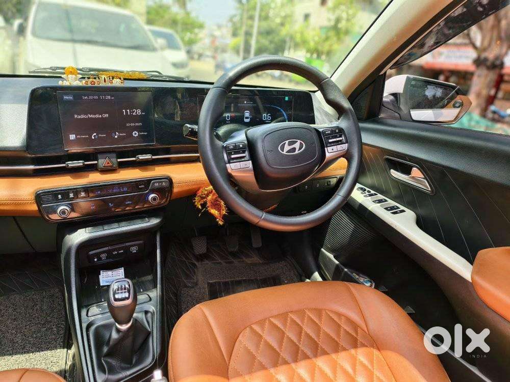 Hyundai Verna 1.5 Mpi Mt Sx (o), 2024, Petrol