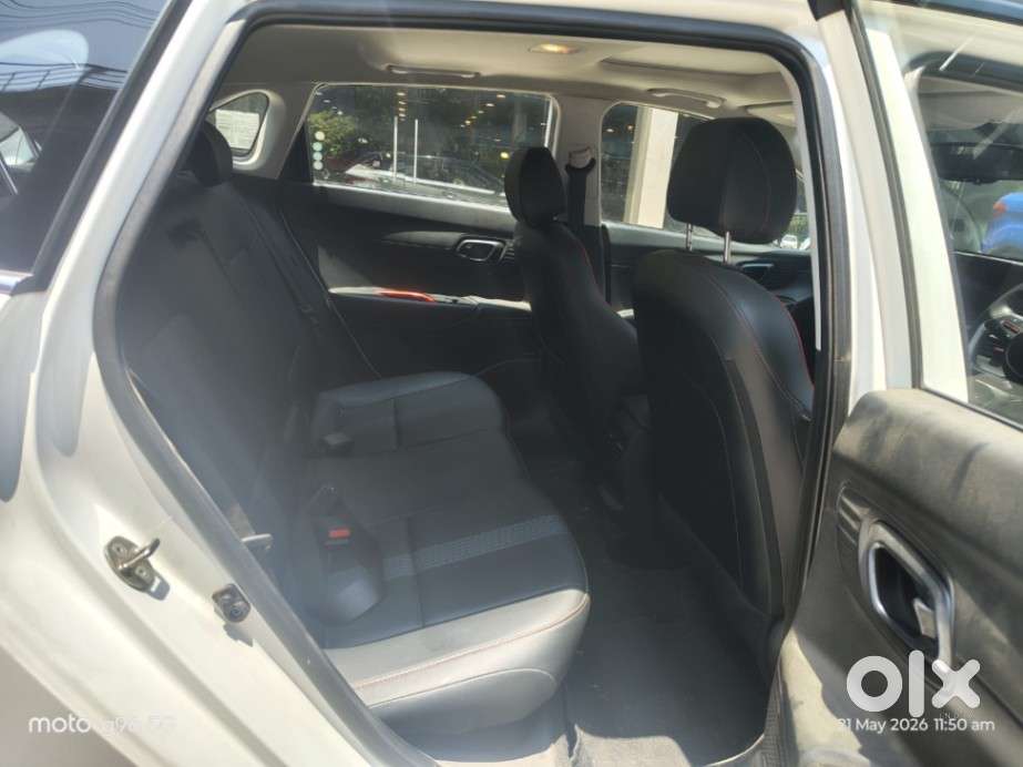 Hyundai New I20 1.0 Asta (o) Turbo Dct Dual Tone, 2023, Petrol