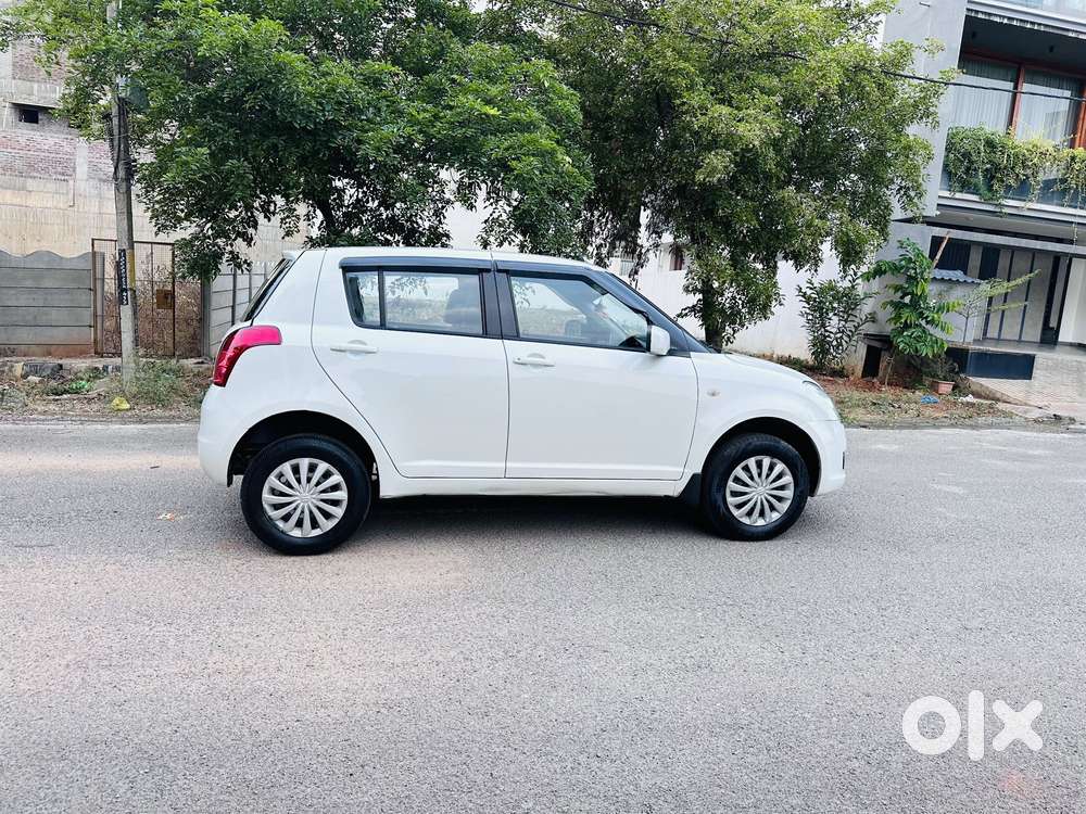 Maruti Suzuki Swift 1.2 Vxi (o), 2010, Petrol