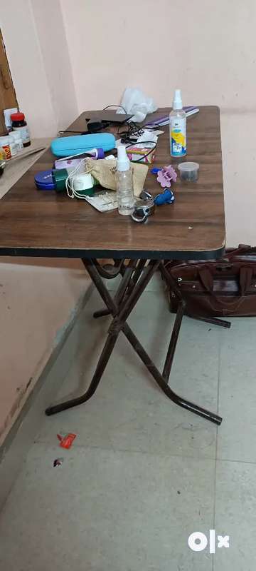 Folding study store table olx