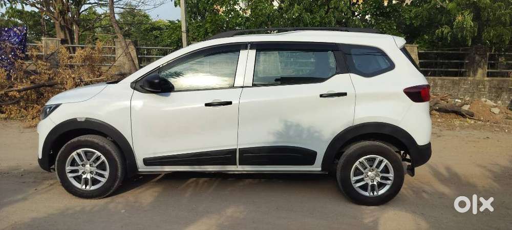 Renault Triber Rxl, 2024, Petrol