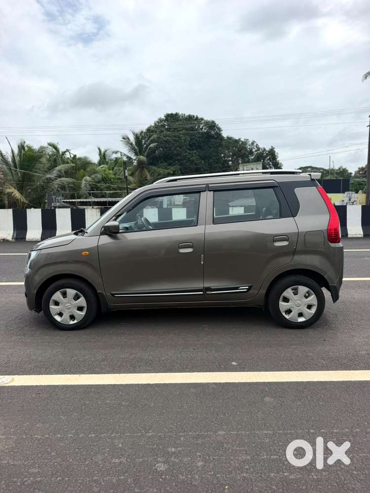 Maruti Suzuki Wagon R Vxi Plus, 2022, Petrol