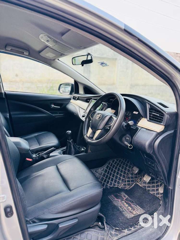 Toyota Innova Crysta 2.4 Gx Mt 8s, 2016, Diesel