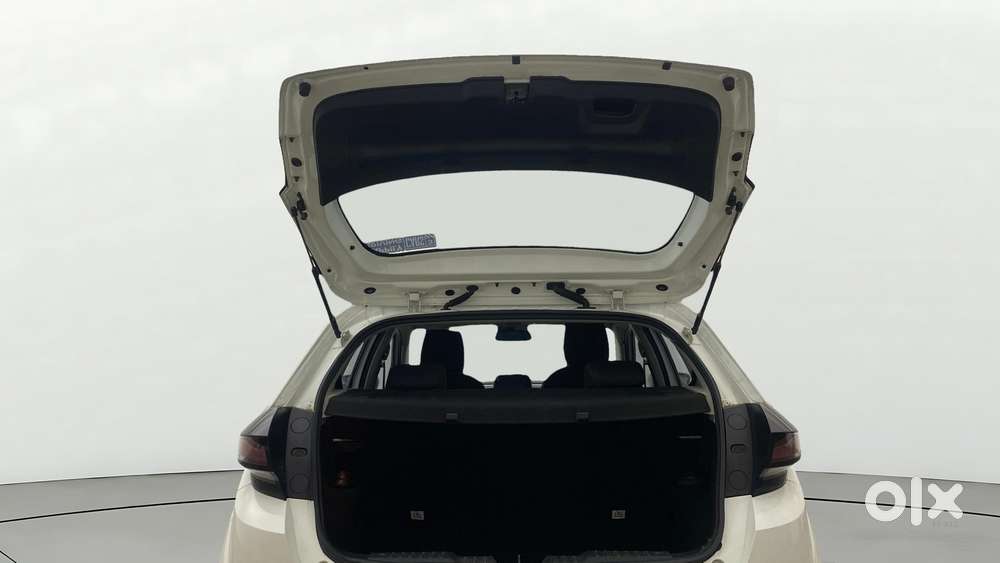 Tata Altroz Xz Plus (s), 2024, Diesel