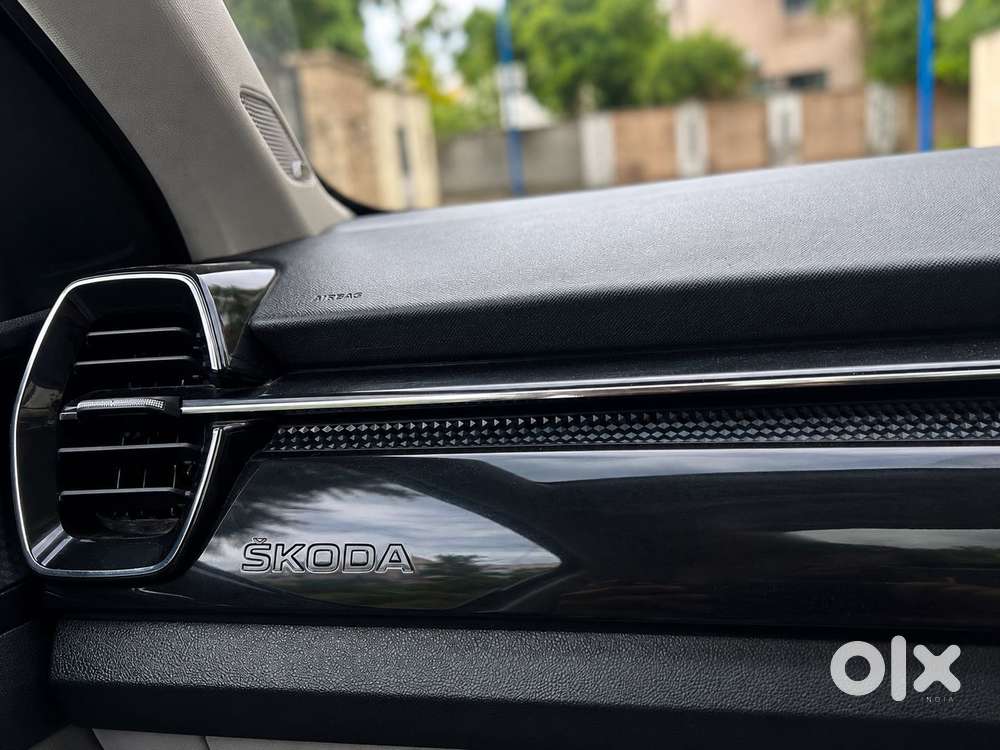 Skoda Kushaq 1.0 Tsi Style At, 2022, Petrol